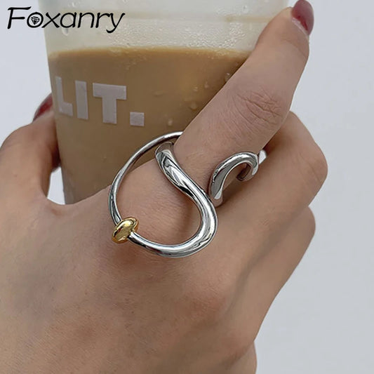 Minimalist Curve Ring