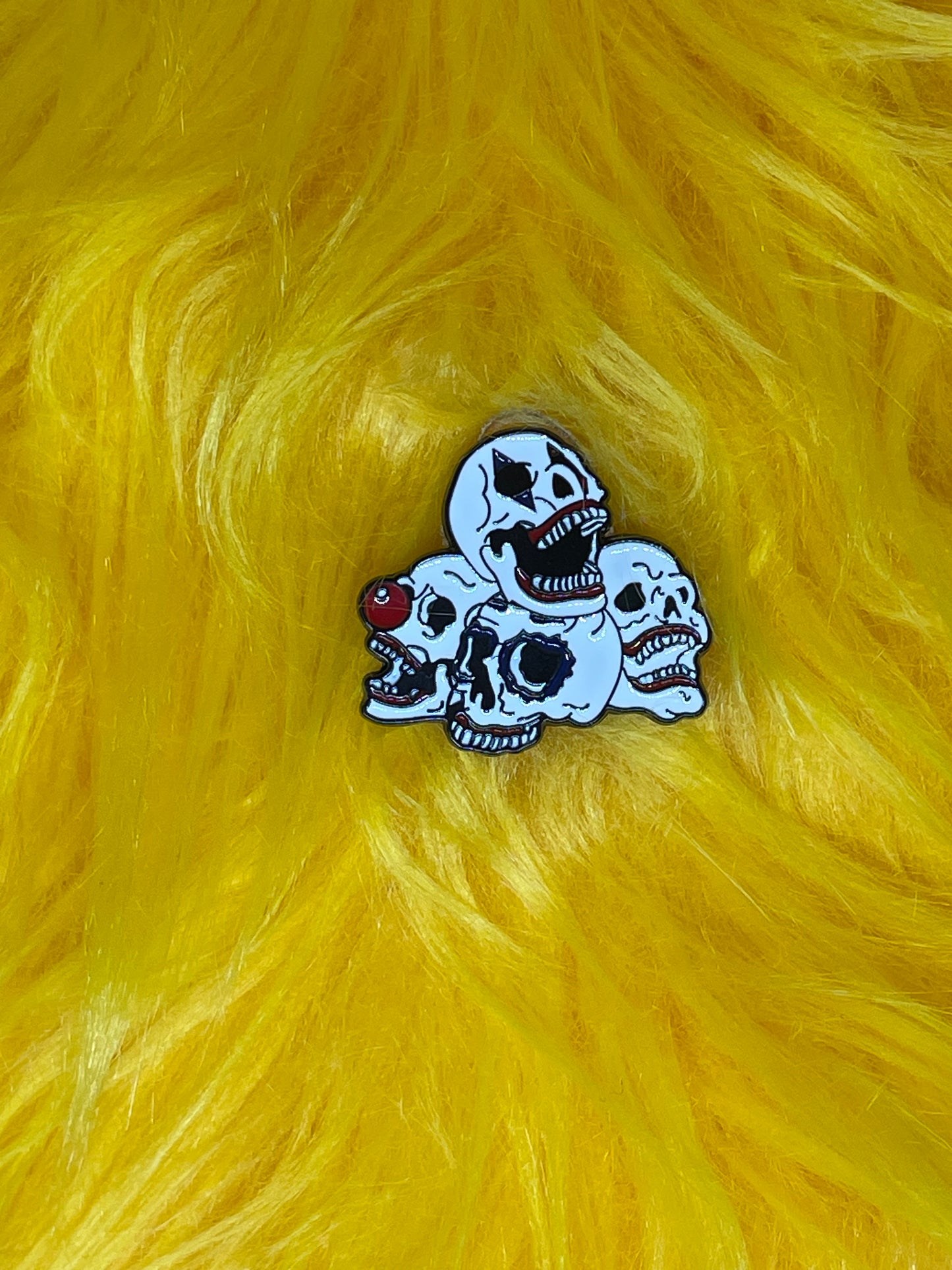 🤡 Kkfos Skulls Pin!