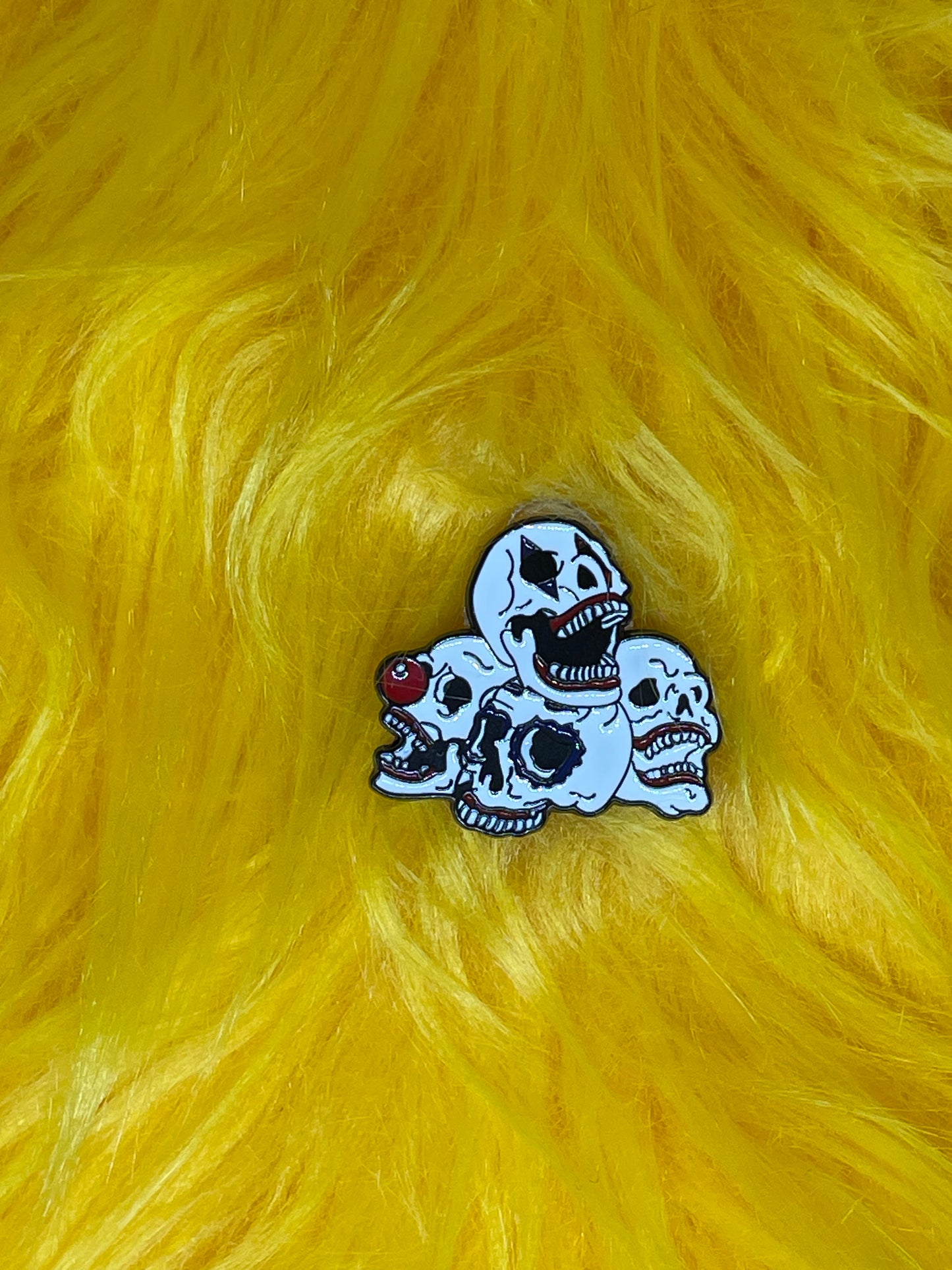 🤡 Kkfos Skulls Pin!