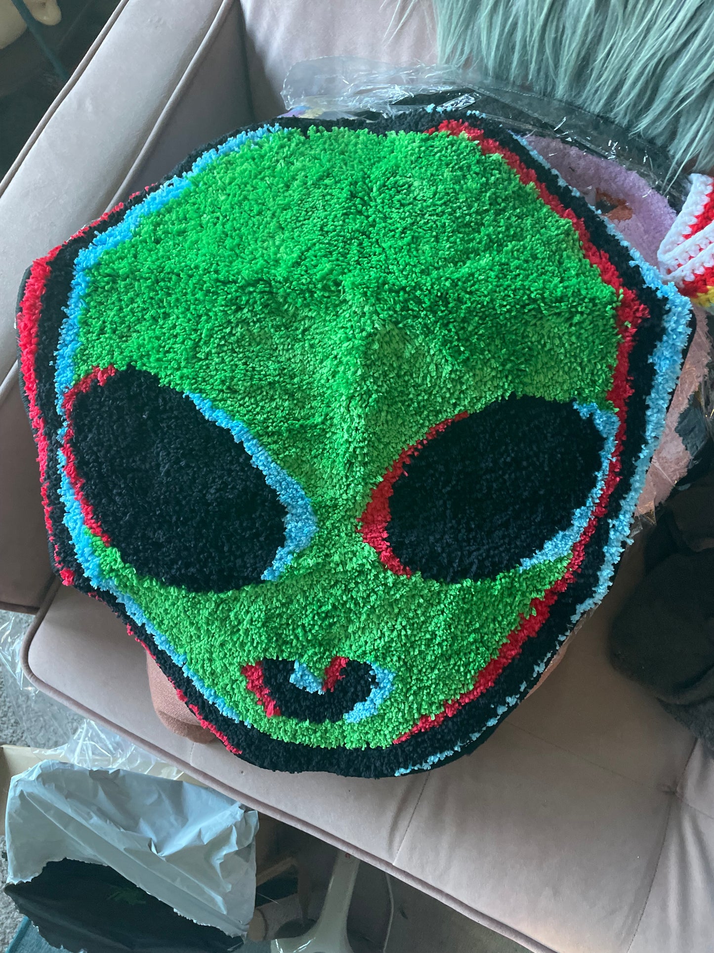 👽 Trippy Green Alien Tufted Rug Art / Mat