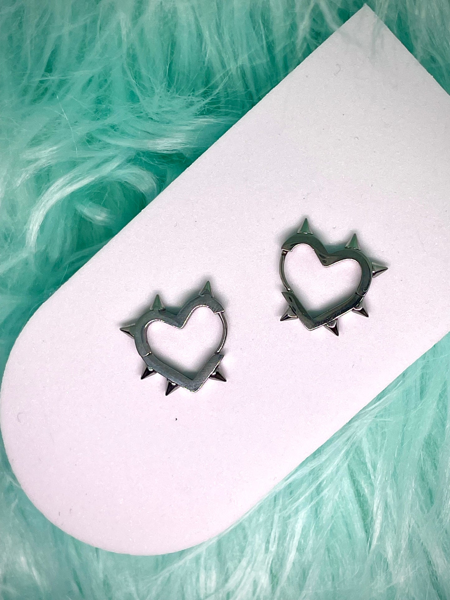 Spikey Heart *Click Earrings*