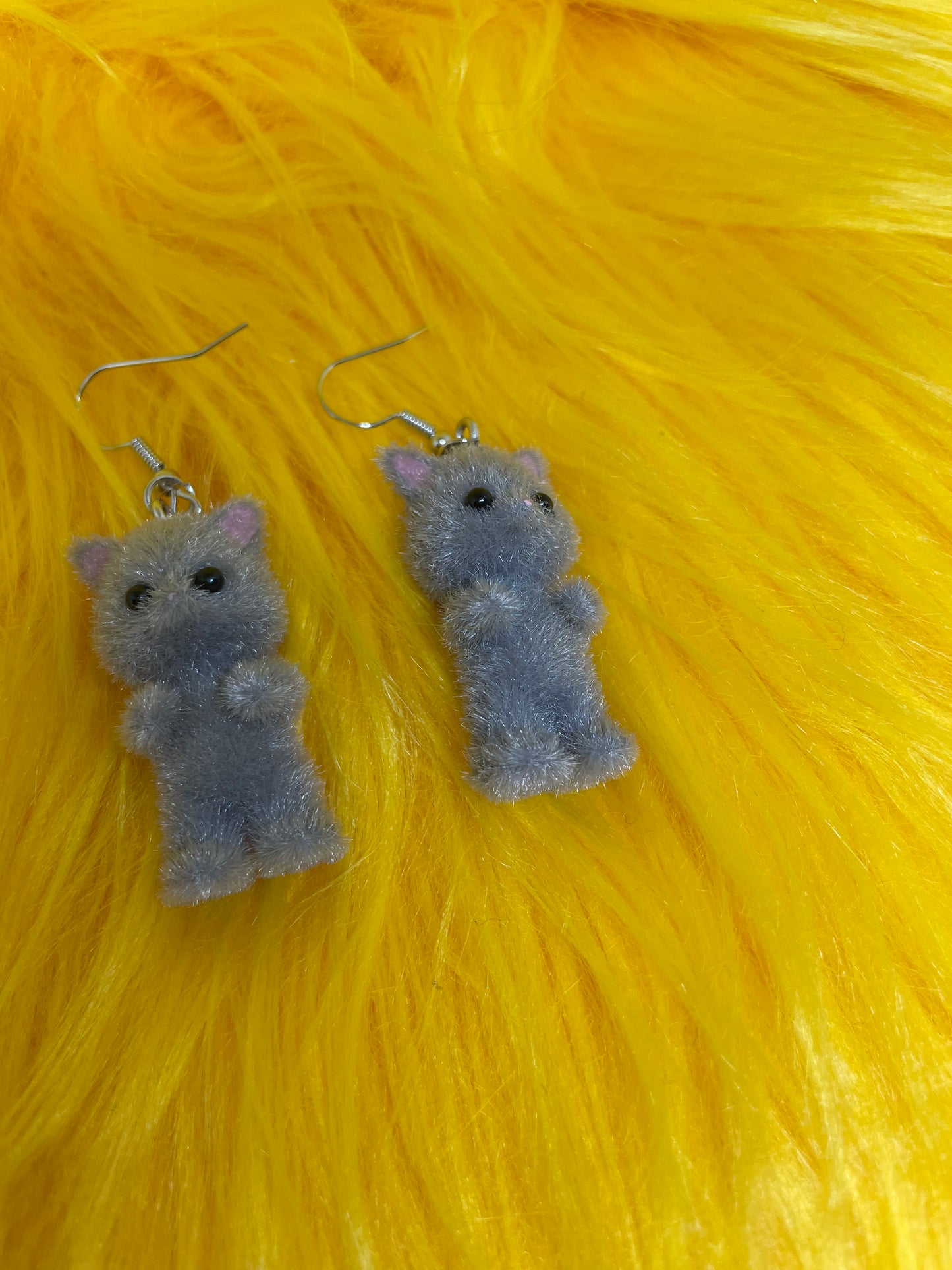 Mini Kitty Earrings <3