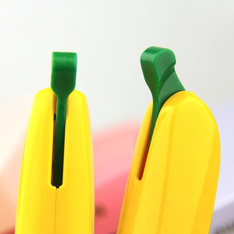 🍌 Banana Pens (set of 2)