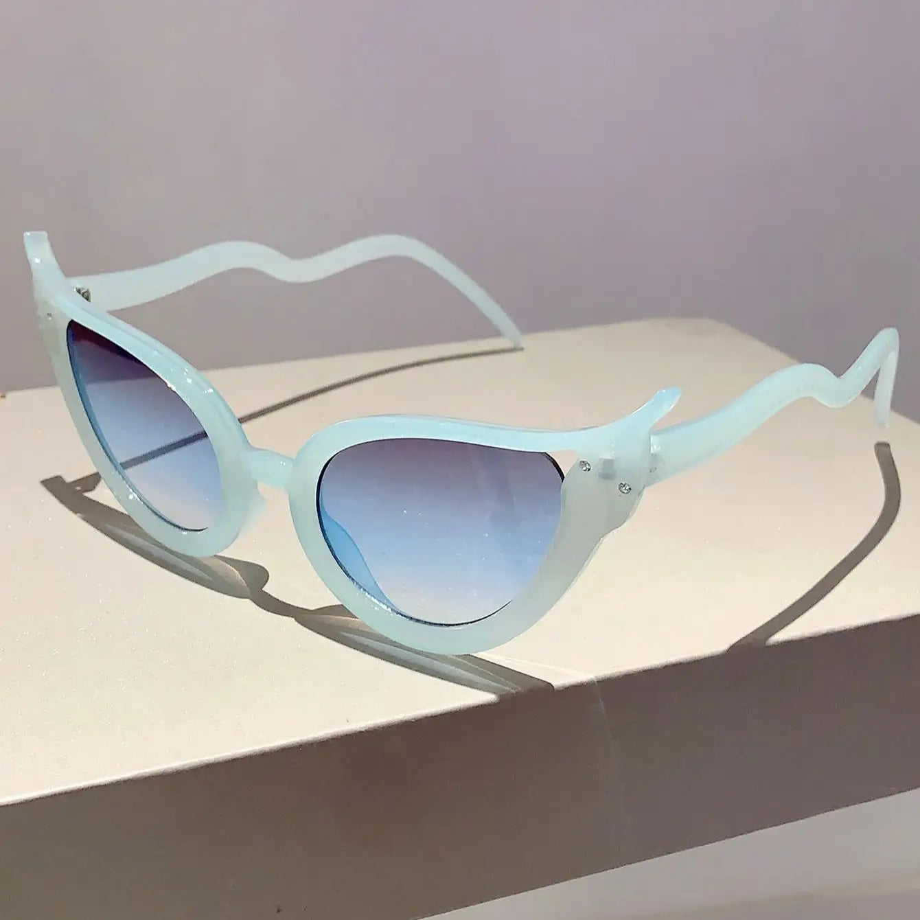 Snake Eyes 🐍 Cat Eye Sunglasses